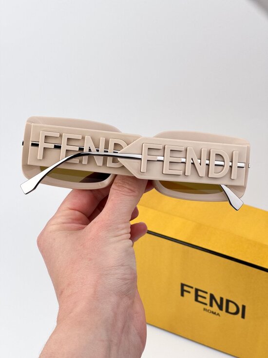 Fendi FE40133I 57E Rectangular Sunglasses – Nude Beige Brown / Brown main image 12